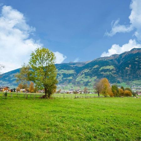 Scenic Apartment In Tirol With Garden Kaltenbach Bagian luar foto