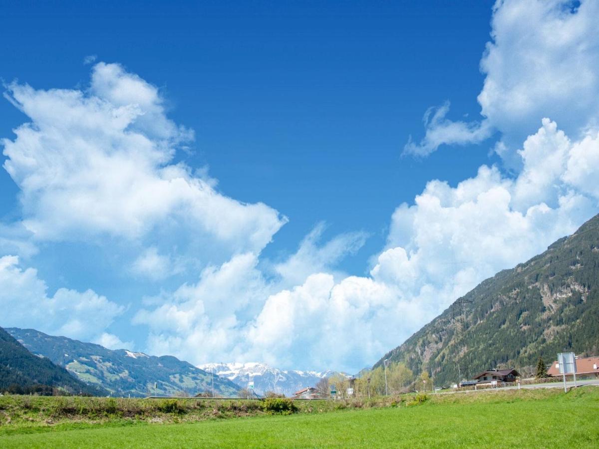Scenic Apartment In Tirol With Garden Kaltenbach Bagian luar foto