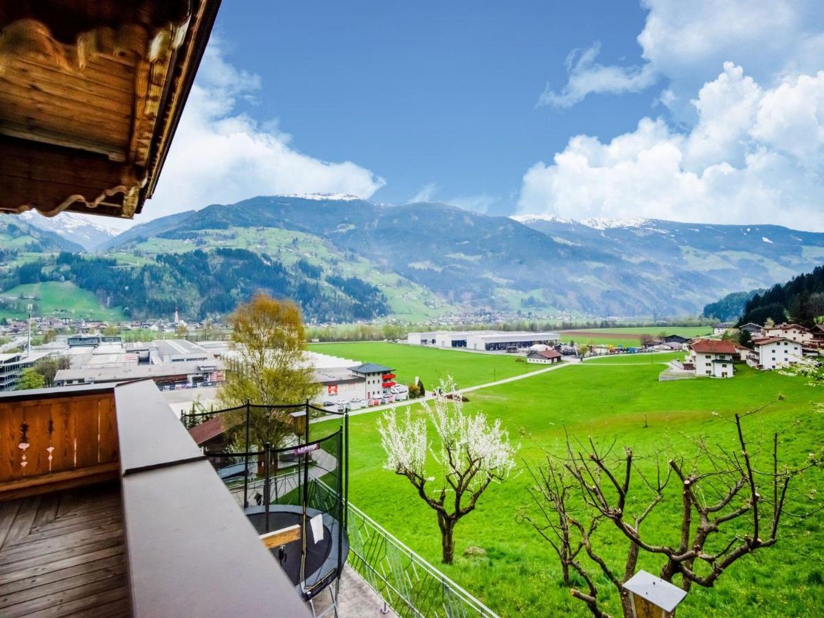 Scenic Apartment In Tirol With Garden Kaltenbach Bagian luar foto